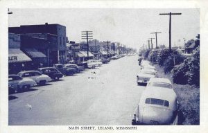 The 400 block of North Main