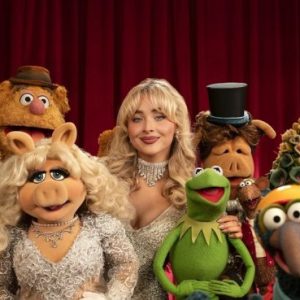 Sabrina Carpenter and Muppet cast