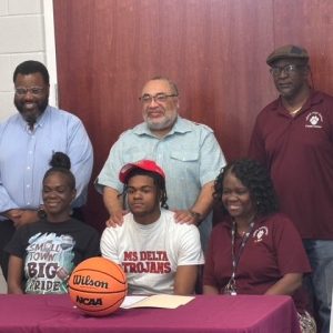 Clark signs with MDCC