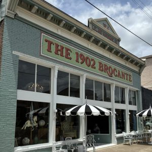 1902 Brocante building