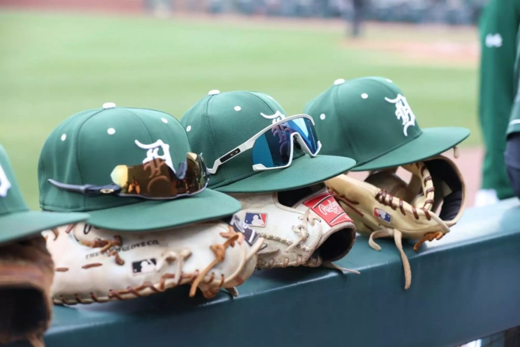 baseball caps
