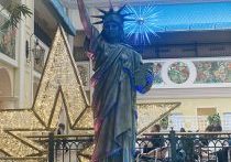 indoor statue of liberty
